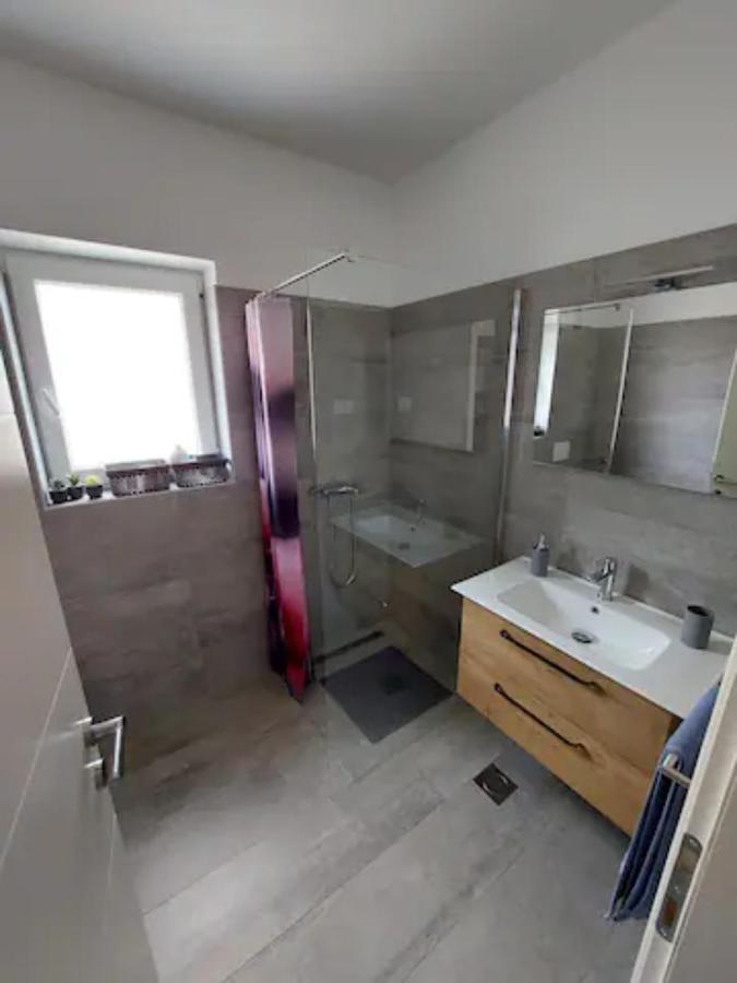Modern Apartment Ana Premantura Exteriör bild